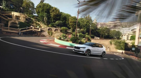 Jubileuszowy prezent od Skody. Ceny w dół, a na horyzoncie najszybsza Fabia w historii