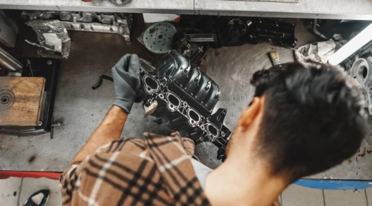 Naprawa zamiast wymiany. Rząd chce odblokować rynek regeneracji części w Polsce